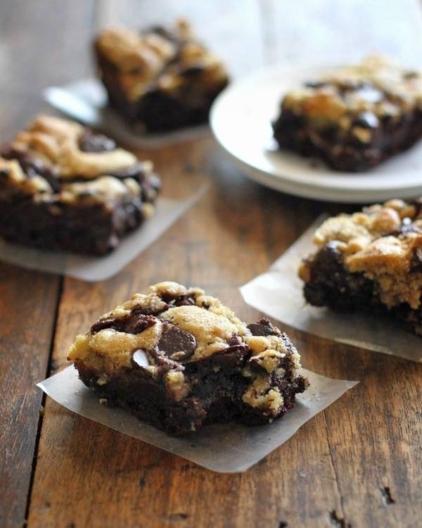 These easy chocolate chip cookie brownies have my very favorite chocolate chip cookie dough baked into the top layer of decadent, fudgy brownies. | pinchofyum.com These easy chocolate chip cookie brownies have my very favorite chocolate chip cookie dough baked into the top layer of decadent, fudgy brownies. | pinchofyum.com