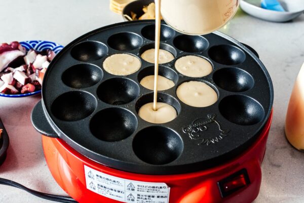 how to make takoyaki | www.iamafoodblog.com