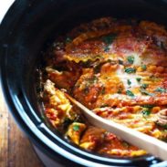 Super Easy Skinny Veggie Crockpot Lasagna - a handful of simple ingredients for a healthy family dinner. | https://peak-again.today