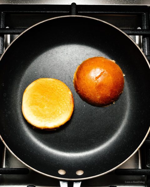 A Hatch green chile cheeseburger might be the best thing from New Mexico. Super juicy, slightly spicy, and oh so addictive. This is the burger recipe you want to be making right now. #burger #burgerrecipe #recipes #dinner #dinnerrecipes #cheeseburger #newmexico