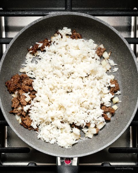 If you love fried rice and you love green chile cheeseburgers, you’re going to love this hatch green chile cheeseburger fried rice. Smoky, crispy, spicy, and seriously so delicious. Fried rice with a twist! #friedrice #hatch #greenchile #recipes #recipe #dinner