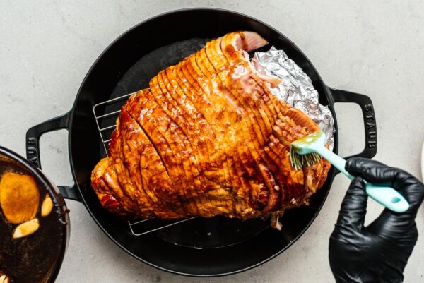 glazing ham | www.iamafoodblog.com