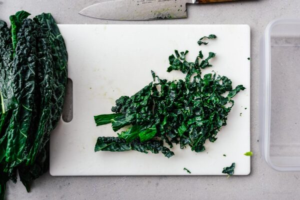 preparing kale | www.iamafoodblog.com