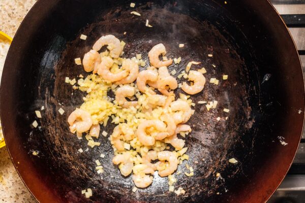 shrimp in a wok | www.iamafoodblog.com