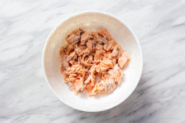 flaked salmon | www.iamafoodblog.com